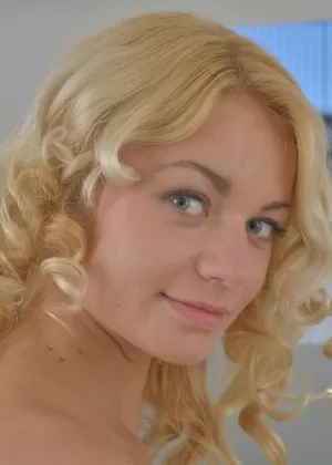 Пизда: Молодые девушки фото 274