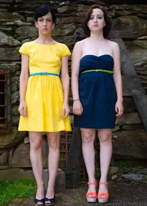 Голых рабынь Элизу Грейвс Диксон Мейсон заставили делать глубокий минет на ферме