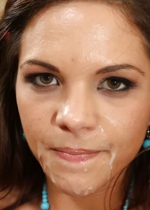 Брюнетка Элизабет Энн давится огромным членом, пытаясь заглотить его