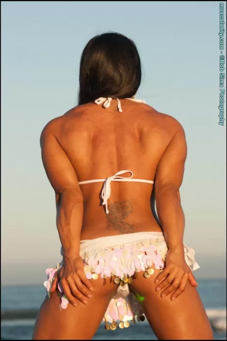 Пылающий ангел Стиви Дана Весполи Лесбиянка Межрасовый секс Азиатки Зрелые Зрелые