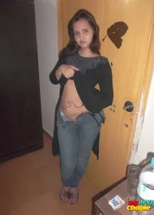 Лесбиянки Кенсей Нокс Джазмин Стар занимаются сексом на крыше здания