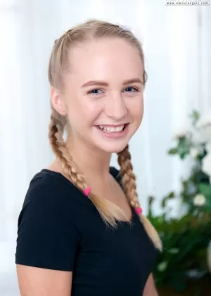 Пизда: Студентки