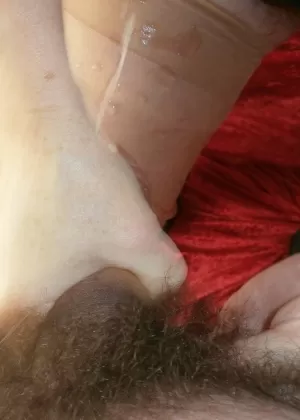 Зрелая женщина с большими фальшивыми сиськами Джослин Джеймс занимается сексом от первого лица со своим пасынком