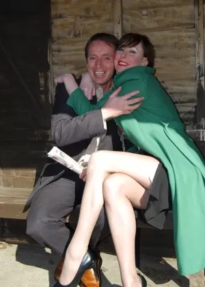 Белые шлюшки Тереза Линн и Силке Маус наслаждаются длинными членами во время группового секса