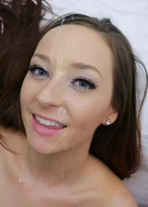 Brunette amateur Jesse Lynn gives a ball sucking blowjob before getting banged