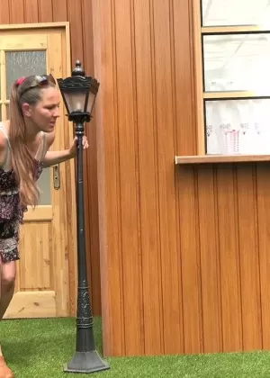 Негритянка милфа с большой попой Лейси Дюваль занимается жестким сексом на публике