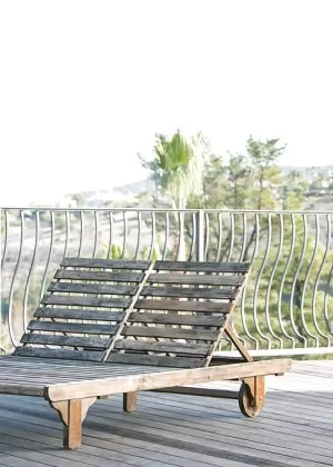 Blonde babe with big tits and shaved pussy Courtney Taylor posing in bikini