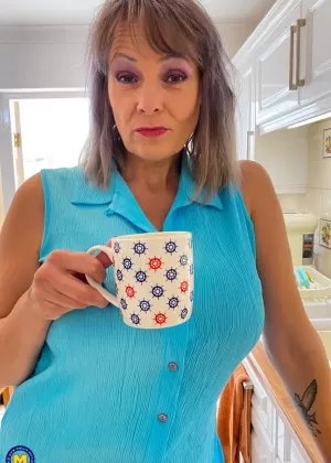 Молодые девушки: Зрелые