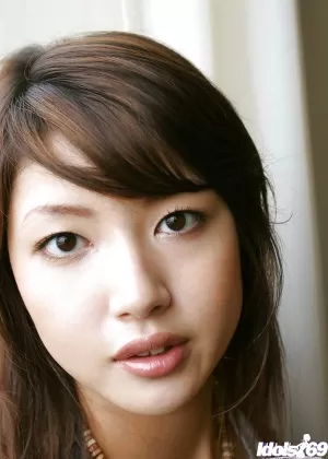 Японская девушка Химари Сето кончает сверху, занимаясь сексом с джентльменом