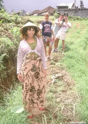 Asian female Su Ann gets cum in mouth after an outdoor triple penetration