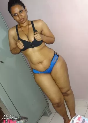 Chubby Desi solo girl releases her tits from bra before flashing some ass